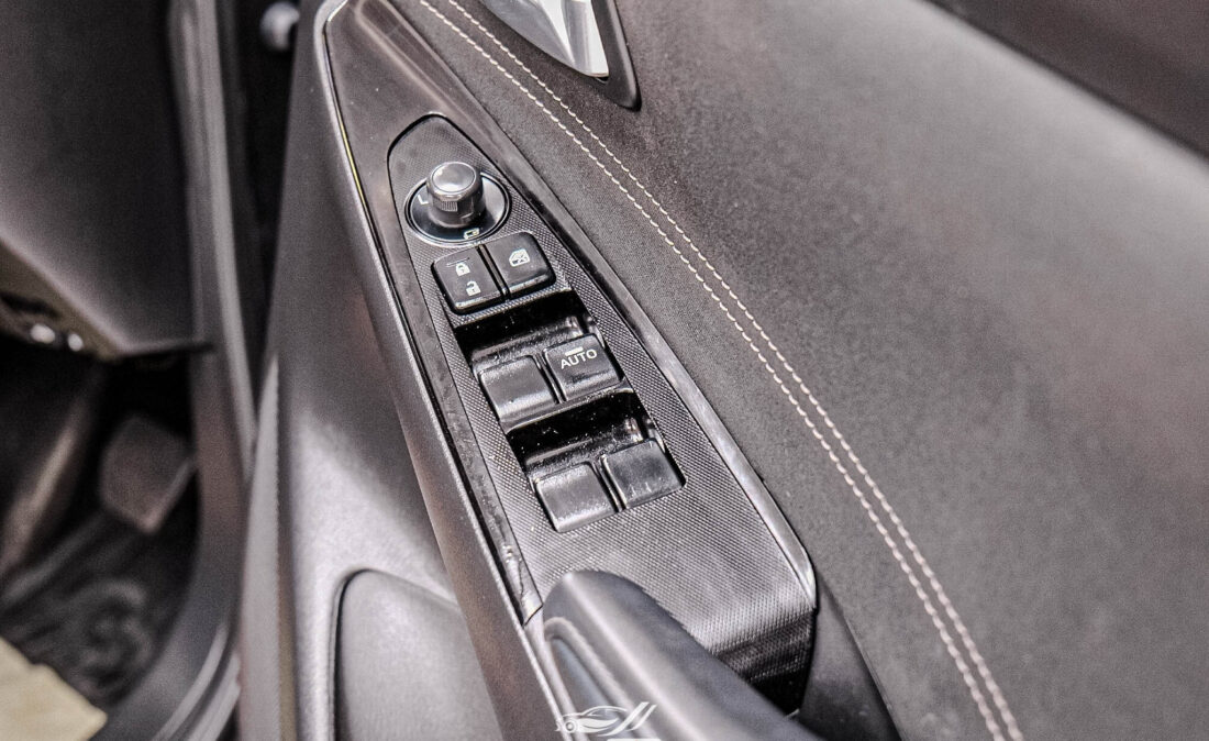 P1588681